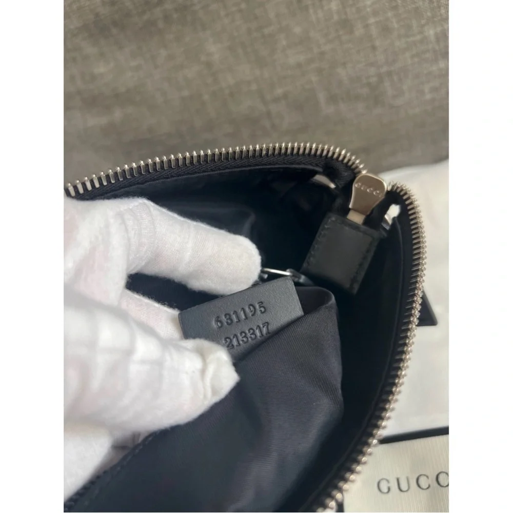 Gucci Unisex's messenger techno Crossbodybag - Picture 12 of 13